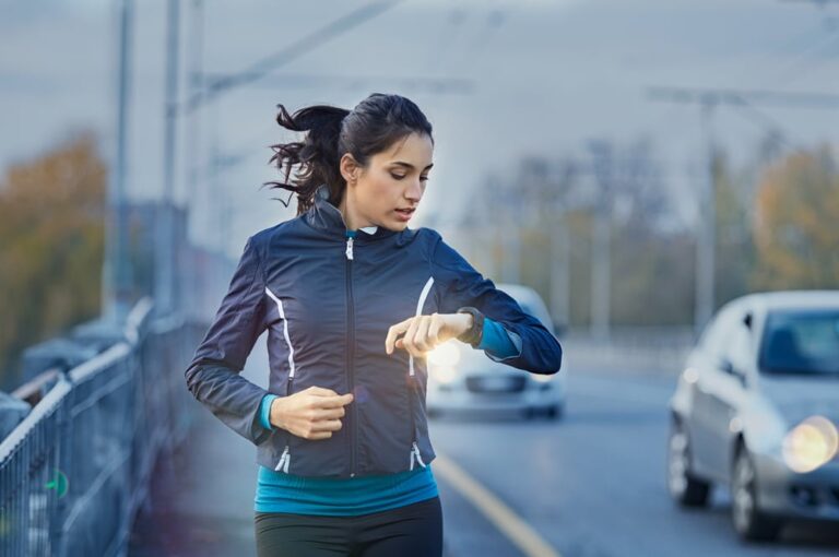 Entrenamiento en Climas Fríos: Consejos y Beneficios para Mantenerse Activo
