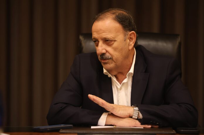 Quintela advierte a inversores: «El peronismo revisará todo lo que haga Milei»