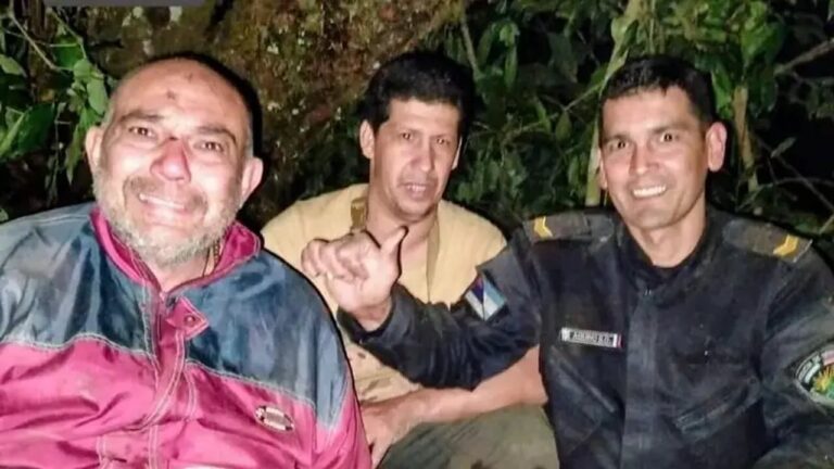 Rescatan a un hombre que estuvo perdido cinco días en la selva de Misiones tras ser perseguido por un felino