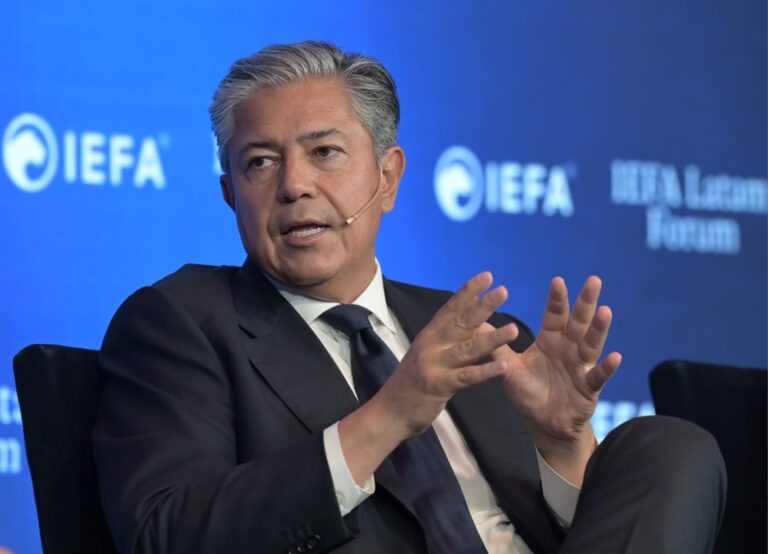 Figueroa Apoya la Reforma del BCRA y Pide Limitar la Emisión Monetaria