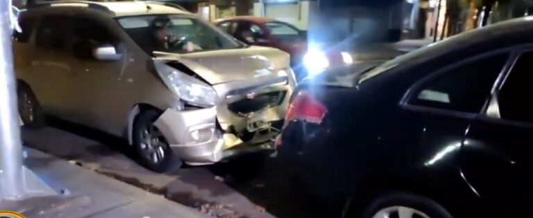 Conductor ebrio provoca choque en cadena en Mataderos