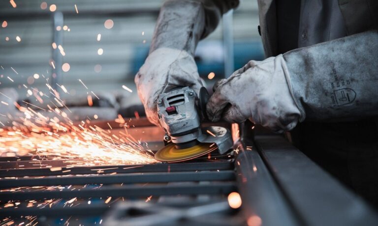 La Actividad Metalúrgica en Argentina Sufre un Descenso del 4,4% en Julio