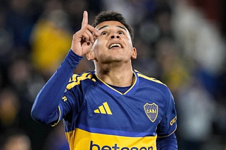 Leonel Flores brilla en su debut internacional con un baile al estilo Tevez