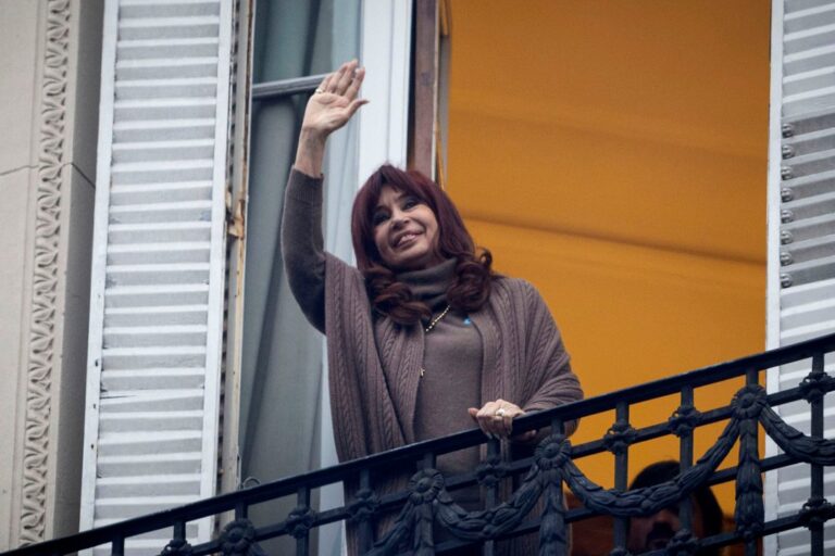 Embargo Preventivo sobre el Departamento de Cristina Kirchner en San José 1111
