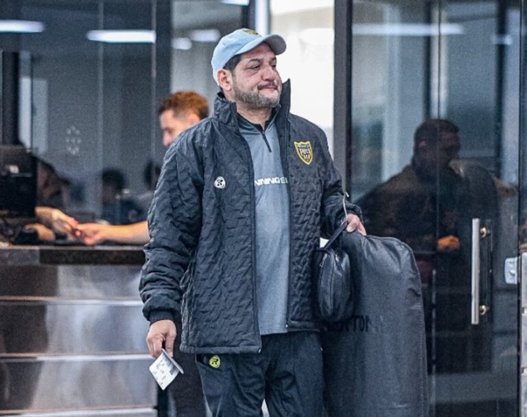 El DT de Recoleta resalta el impacto de la hinchada de Boca: «Sentimos la presión»