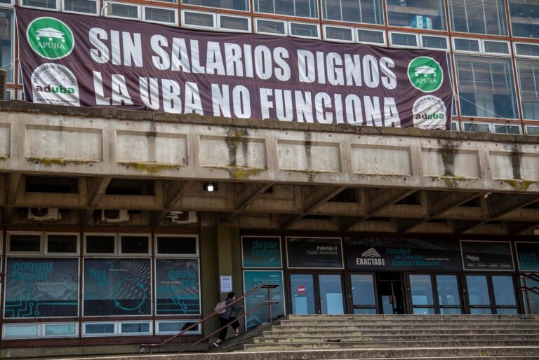 El Gobierno califica el paro universitario como una maniobra política