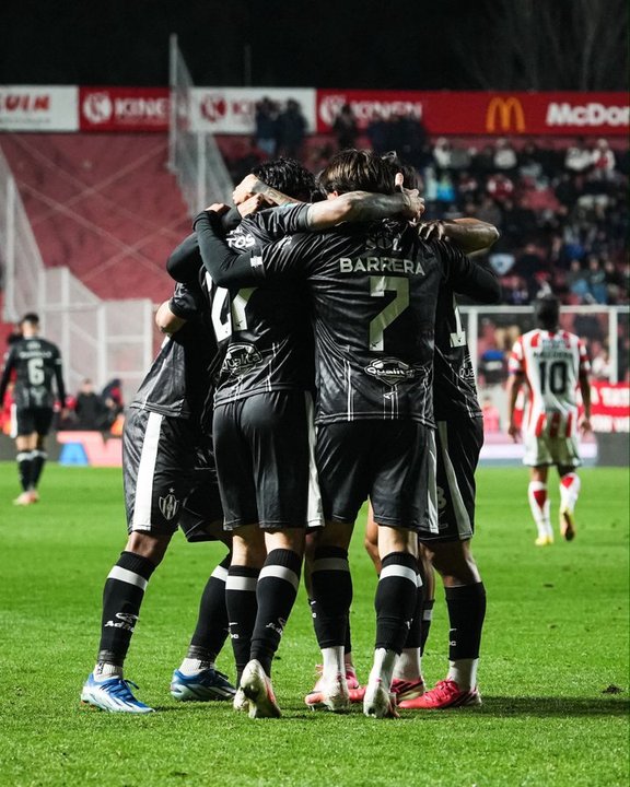 Central Córdoba da vuelta el partido y se posiciona en playoffs del Torneo Clausura