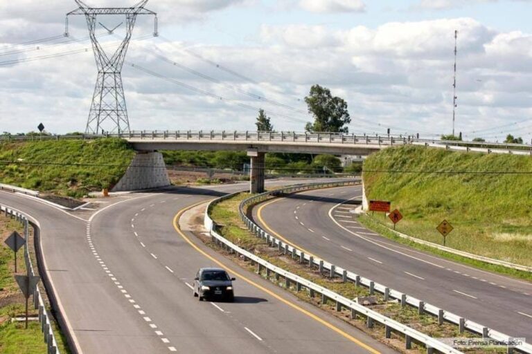 El Gobierno Adjudica 3.900 Kilómetros de Rutas Nacionales en un Nuevo Programa de Concesiones