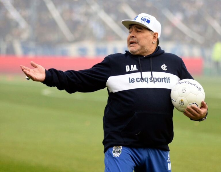 La psiquiatra de Maradona ordenó suspender los controles nocturnos de enfermería