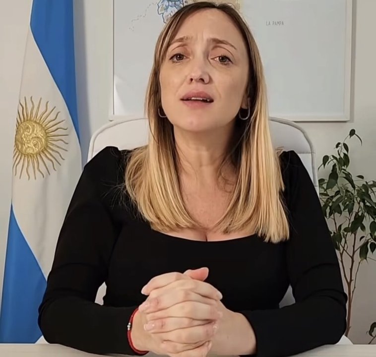Senadora embarazada podrá participar de sesión del Senado de forma remota