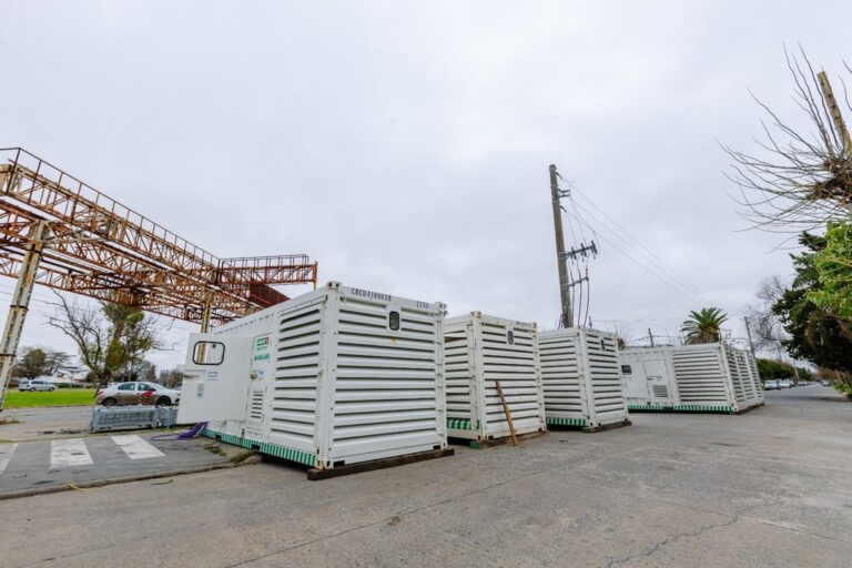 Edelap Recupera el 99% del Suministro Eléctrico Tras Incendio en Tolosa