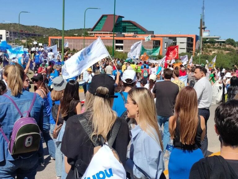 Salario Estatal en San Luis: ¿Por Qué Queda por Debajo de la Canasta Familiar?