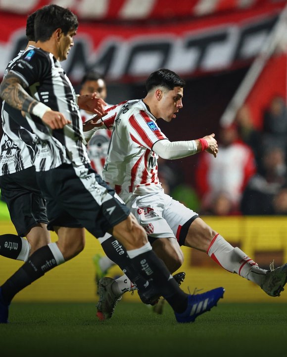 Instituto Asegura su Lugar en la Parte Alta de la Tabla Tras Victoria sobre Gimnasia