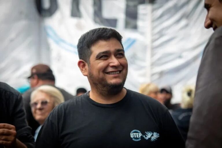 Organizaciones Sociales Marchan al Ministerio de Economía por el Endeudamiento Familiar