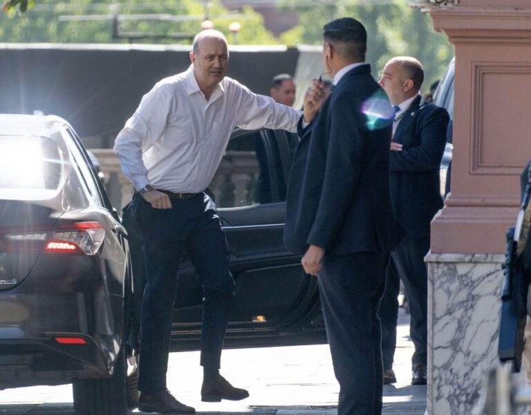 Karina Milei supervisará proyectos desregulatorios de Sturzenegger tras revés legislativo