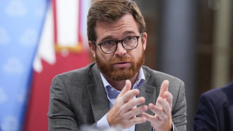 Proponen Reformas para Facilitar la Adopción de Niños en Familias de Tránsito