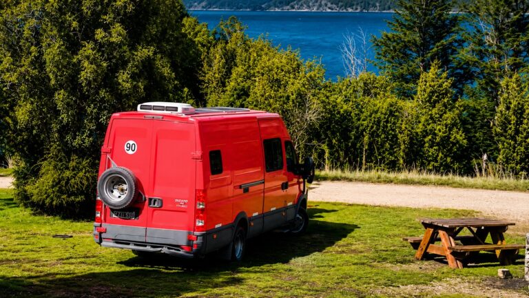 ¡Ruedas y Naturaleza! El Parque Nacional Los Alerces Acogerá una Gran Caravana Internacional de Motorhomes