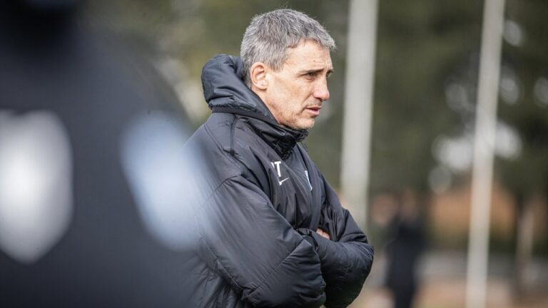 Juan Pablo Vojvoda llama a la unión tras la tercera derrota de Racing
