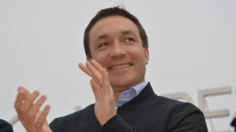 Contratos Millonarios Ponen en Jaque la Gestión de Andrés Watson en Florencio Varela