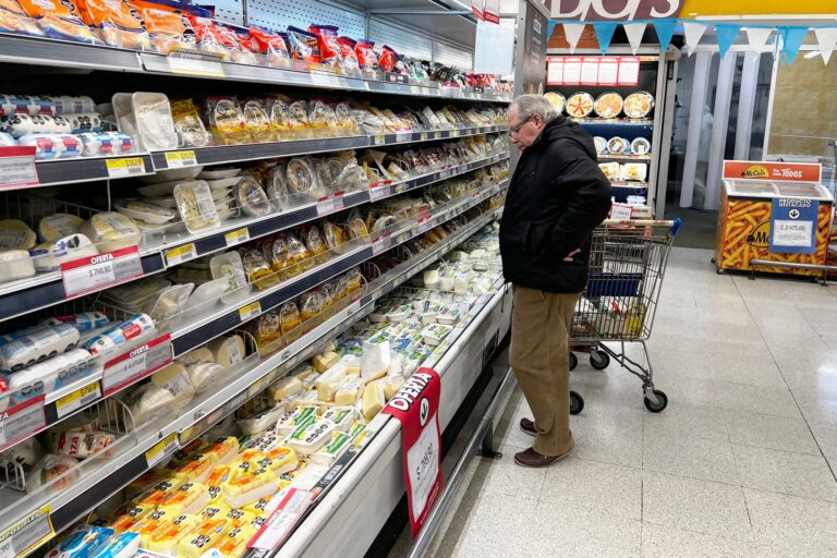 El Consumo en Argentina: Proyecciones y Desafíos en Tiempos de Recuperación Económica