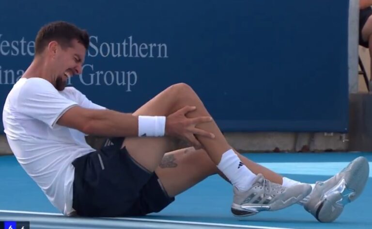 El drama de Thanassi Kokkinakis: Lesiones y un tobillo que lo detiene en Cincinnati