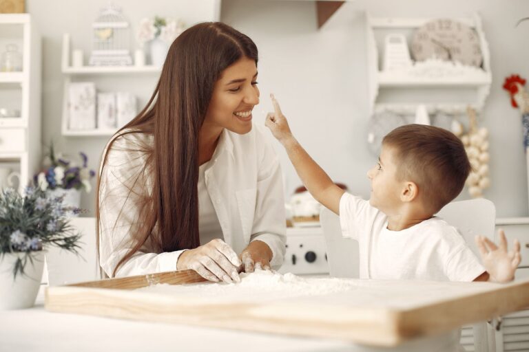 Actualización de salarios para niñeras y cuidadores en agosto de 2026