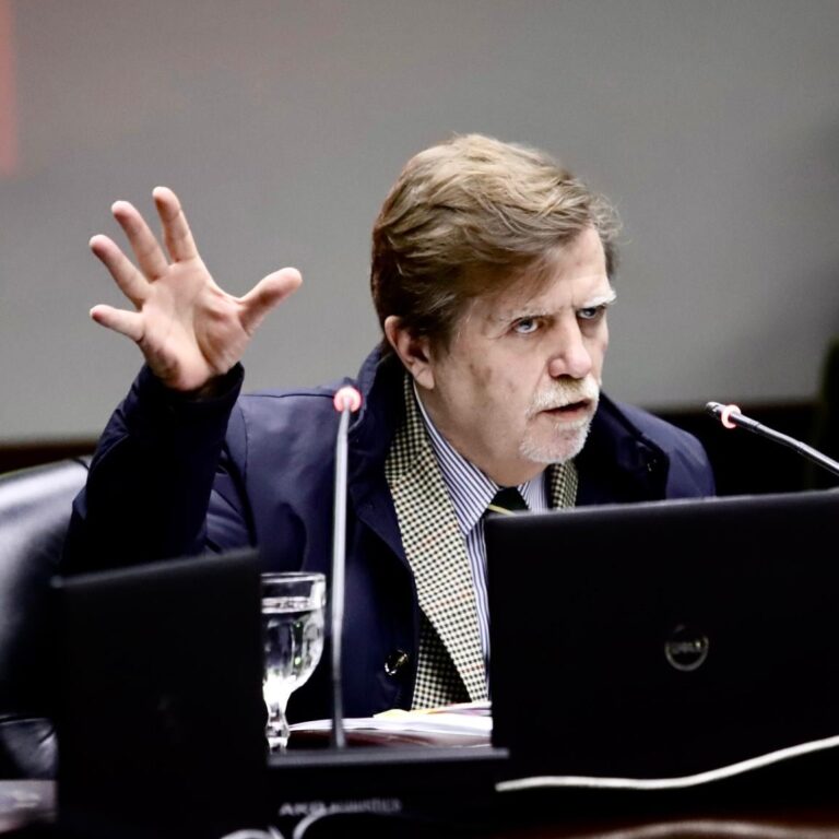 Sanción histórica: Juez enfrenta quita del 35% en su sueldo tras declarar inconstitucional ley de honorarios