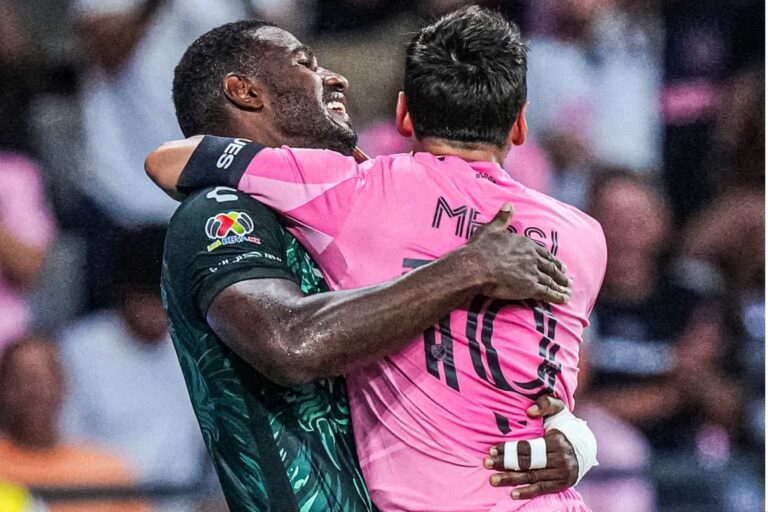 El conmovedor abrazo de un rival a Messi que emocionó a todos