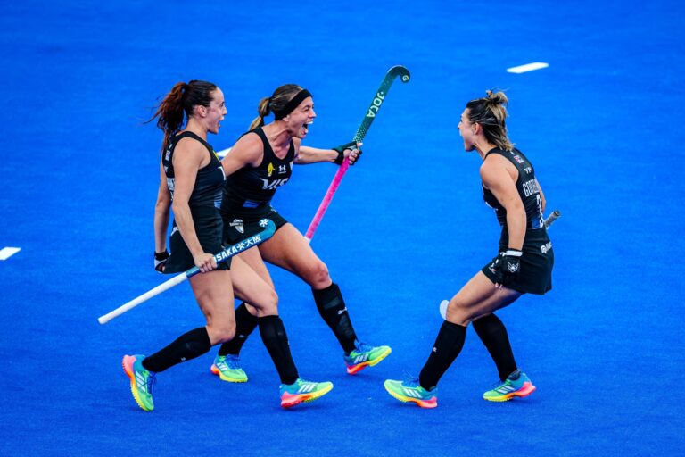 Agenda Deportiva para Este Lunes: Hockey Mundial y Fútbol Internacional en Pantalla