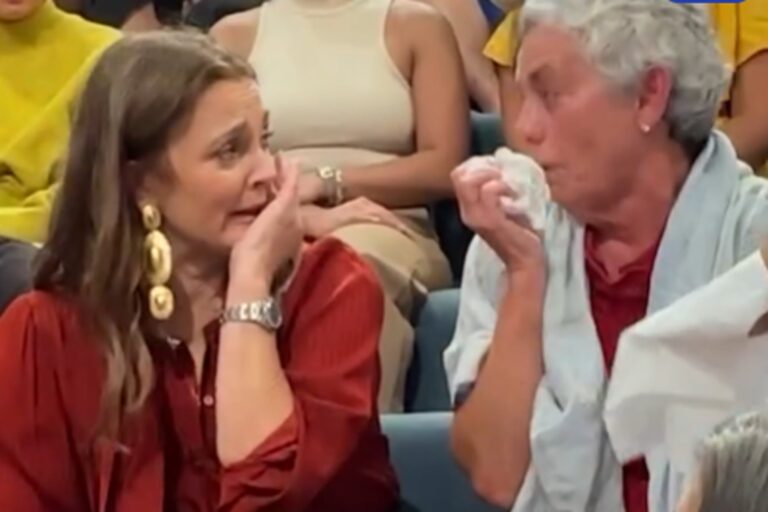 Drew Barrymore Revive Momentos de Su Pasado en Emotivo Reencuentro con una Azafata