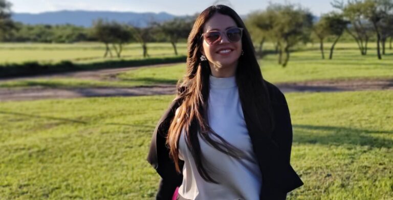 El Impacto de la Mastitis: La Historia de Daniela Vega y su Lucha contra el Cáncer de Mama Atípico
