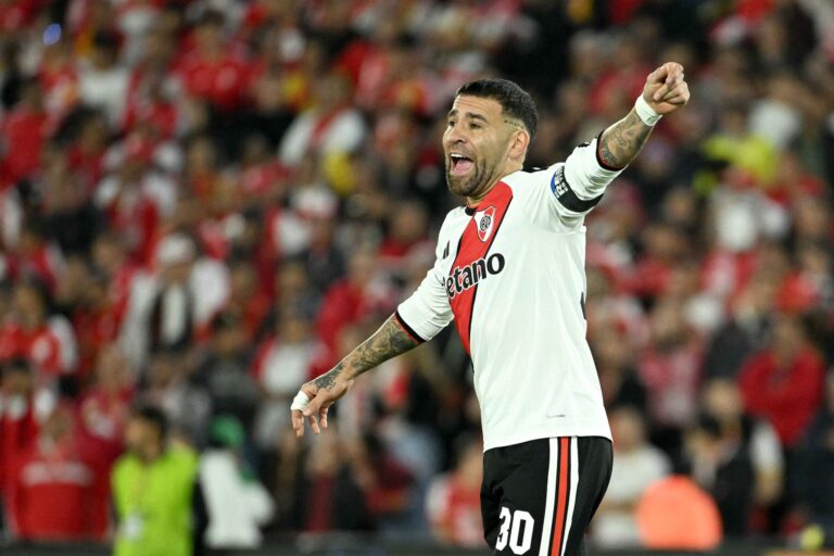 River Plate y Vélez Sarsfield: Un Clásico Imperdible en el Monumental