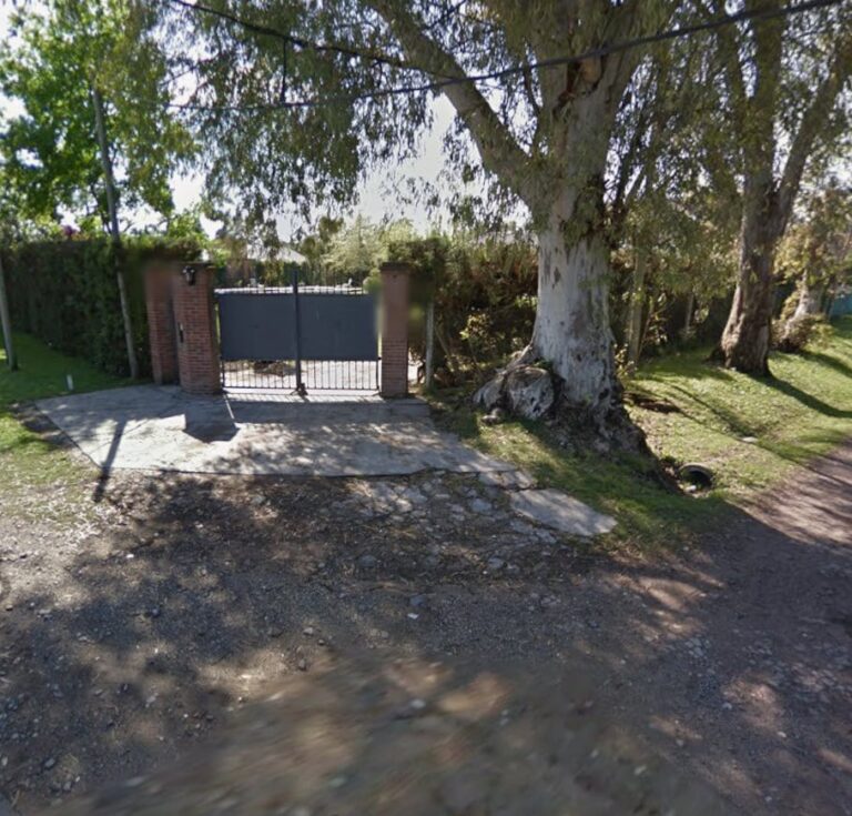 Tragedia en La Plata: Mujer hallada muerta en un pozo de su hogar