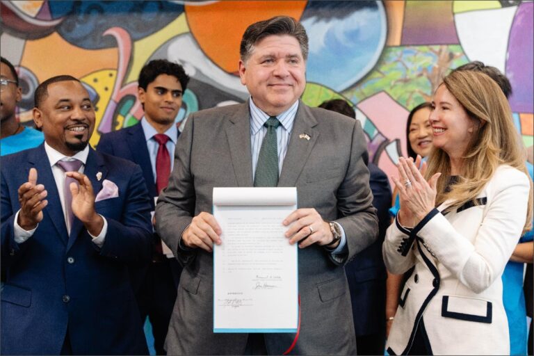 Illinois lanza créditos fiscales para aliviar gastos escolares: hasta US$750 disponibles