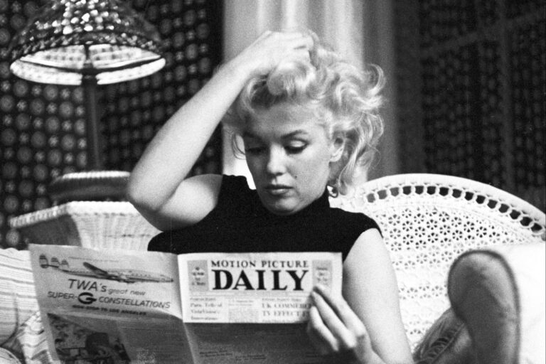 Marilyn Monroe: La Lucha de un Ícono Contra los Lobos de Hollywood