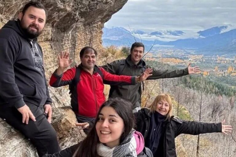 Tragedia en Jujuy: Una familia se ve afectada tras la caída de su vehículo en un barranco