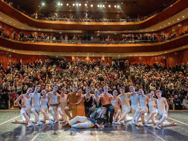 «Repatriados»: Una Gala que Celebra el Reencuentro de Bailarines en el Escenario
