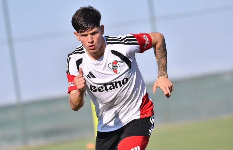 River Plate enfrenta una crisis en el lateral derecho: ¿quién reemplazará a Montiel?