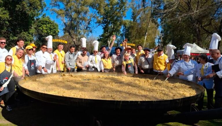 Un Omelette Gigante de 10.000 Huevos Celebra la Salud y la Gastronomía Argentina