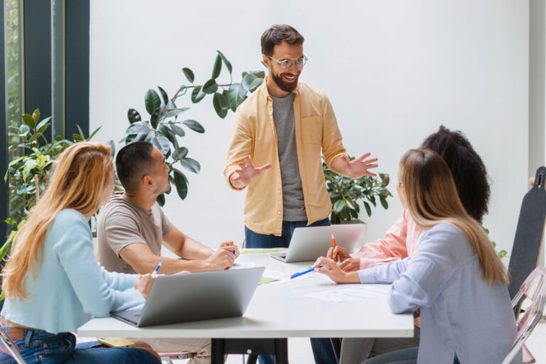 Las Interrupciones en Conversaciones: Un Análisis Psicológico