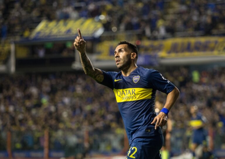 Tévez Resalta el Talento de los Juveniles de Boca: «Flores y Aranda son Cosa Seria»