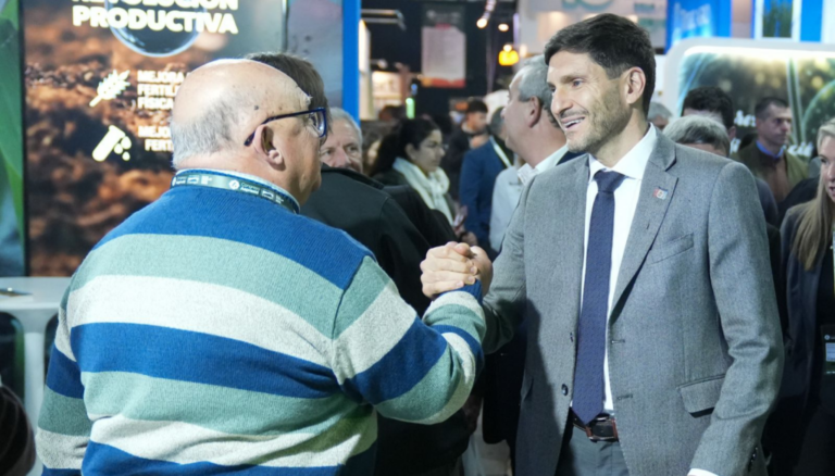 Pullaro destaca la importancia de aumentar la producción en el Congreso de Apresid 2026