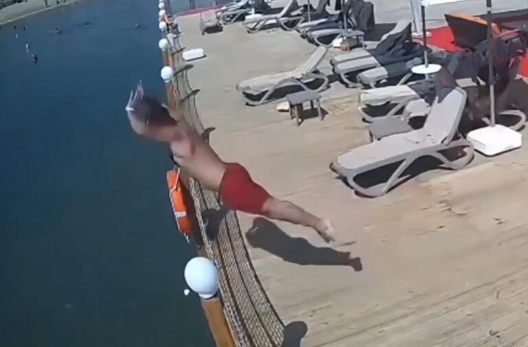 Tragedia en Antalya: Un hombre fallece tras un salto imprudente al mar