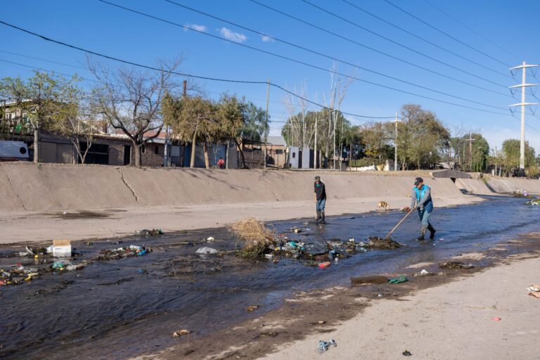 Mendoza se prepara ante el inminente riesgo del Súper Niño: multas y operativos de limpieza en marcha