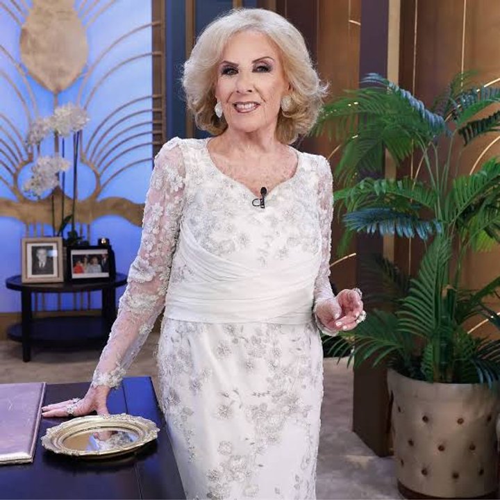 Mirtha Legrand es internada por bronquitis a sus 99 años