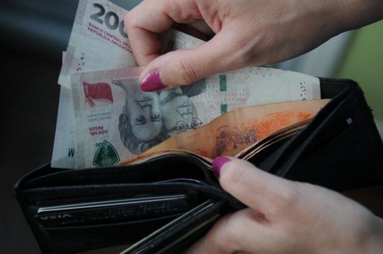 Crisis Económica: El 60% de los Argentinos Asegura que su Situación Está Empeorando