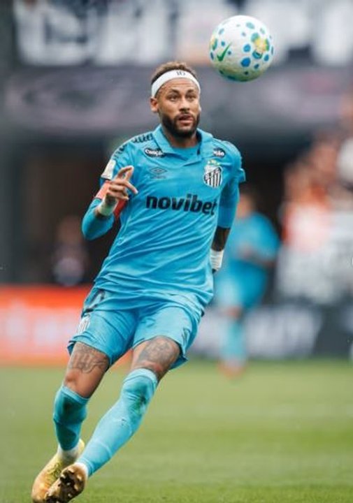 Neymar Jr. critica el césped de Santos: «El peor que hemos tenido»