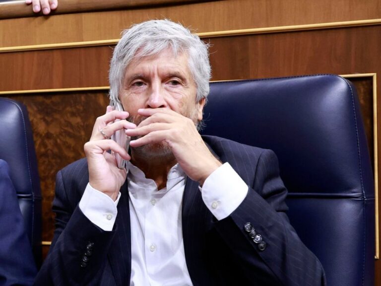 El Gobierno español se disculpa tras polémica por lista de periodistas clasificados por ideología
