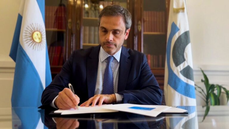 Propuesta Legislativa Busca Eliminar Beneficios Fiscales a Empresas Inglesas en Argentina