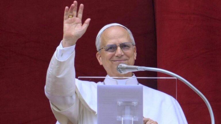 La Iglesia y el Gobierno Nacional Celebran el Diálogo en la Visita del Papa León XIV